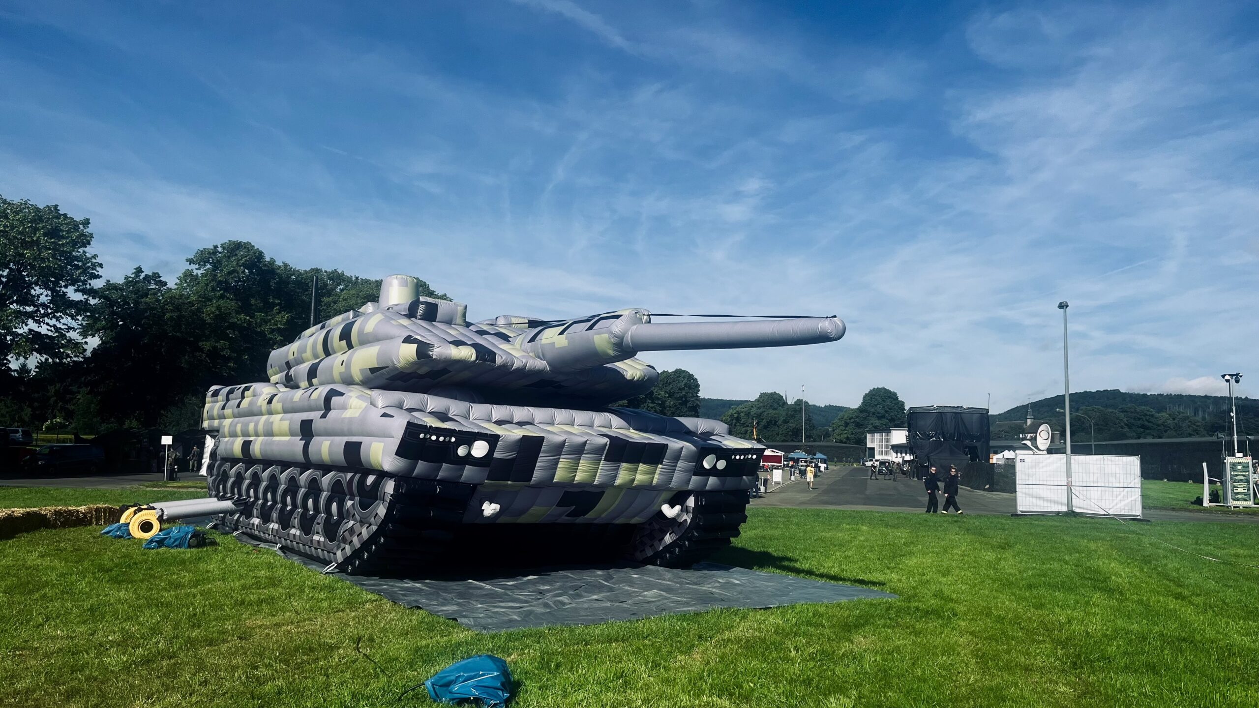 Panzer-Hüpfburg von KinderEvents Sehnde beim Tag der Bundeswehr 2026 in Höxter